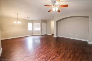 Photo #3: 2276876 Listing 