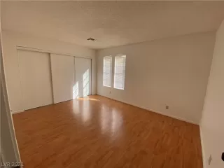 Photo #2: 2276885 Listing 