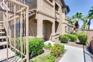 Photo #2: 2276892 Listing