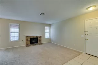 Photo #4: 2276906 Listing 