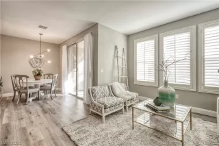 Photo #2: 2276907 Listing 