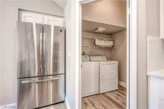 Photo #6: 2276907 Listing 