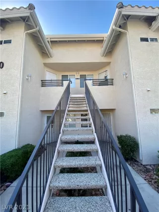 Photo #1: 2276922 Listing 