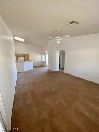 Photo #3: 2276922 Listing 