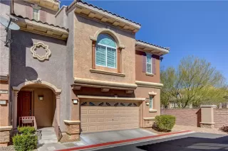 Photo #1: 2276937 Listing