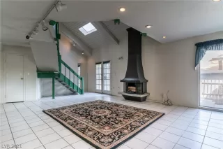 Photo #4: 2276940 Listing 