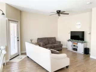 Photo #3: 2276944 Listing 