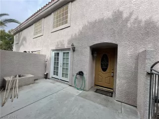 Photo #1: 2276947 Listing 