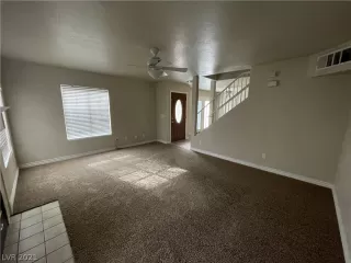 Photo #6: 2276947 Listing 
