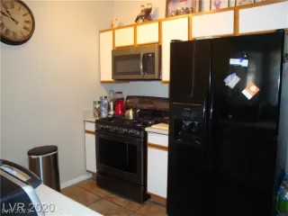 Photo #3: 2277030 Listing