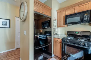 Photo #6: 2277068 Listing 