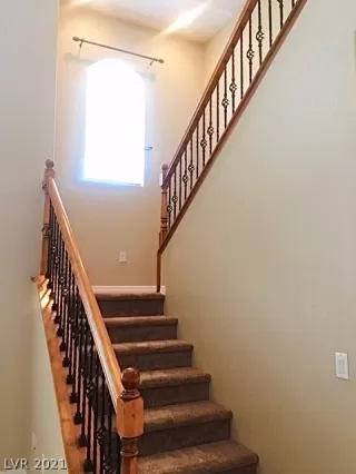 Photo #3: 2277119 Listing