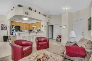 Photo #4: 2277142 Listing 