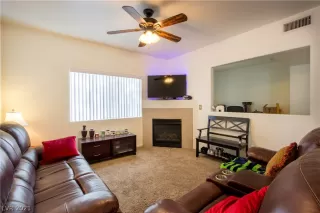 Photo #2: 2277158 Listing