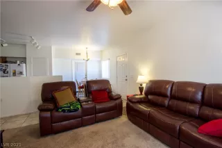 Photo #3: 2277158 Listing