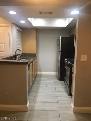 Photo #1: 2277206 Listing