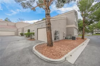 Photo #2: 2277222 Listing