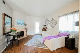 Photo #5: 2277222 Listing