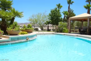 Photo #1: 2277238 Listing