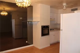 Photo #4: 2277251 Listing