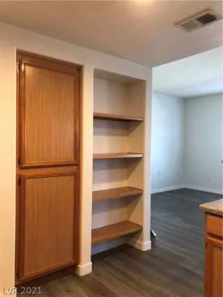 Photo #6: 2277281 Listing 