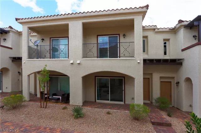 MLS: 2277284 Condo For Sale