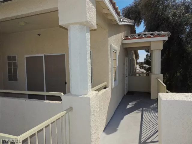 MLS: 2277295 Condo For Sale