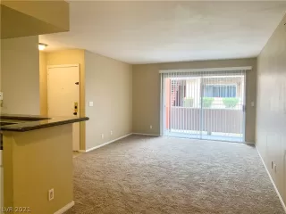 Photo #3: 2277299 Listing 