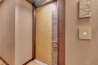 Photo #2: 2277335 Listing