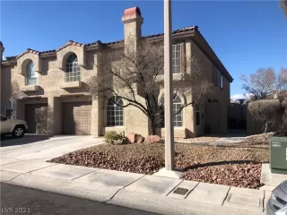 Photo #2: 2277422 Listing