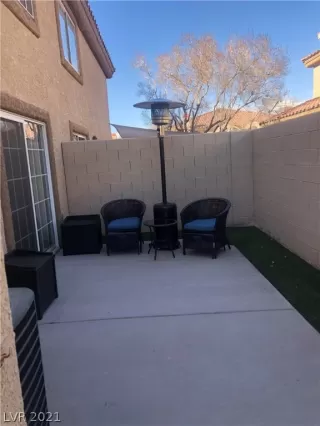 Photo #5: 2277422 Listing