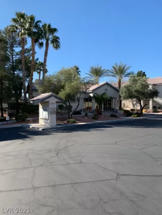 Photo #2: 2277452 Listing 