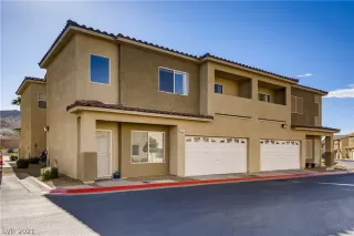 Photo #2: 2277469 Listing