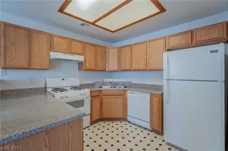 Photo #6: 2277530 Listing 