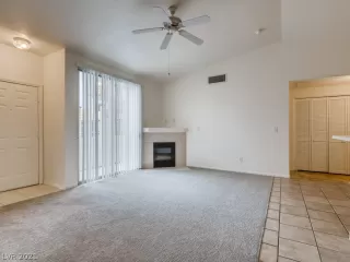 Photo #3: 2277533 Listing