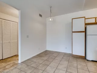 Photo #6: 2277533 Listing