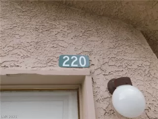 Photo #1: 2277583 Listing 