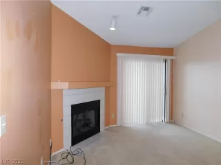 Photo #5: 2277583 Listing 