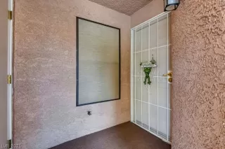 Photo #2: 2277599 Listing 