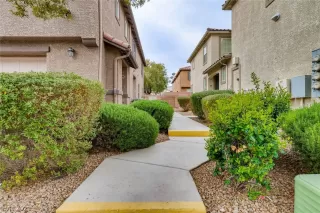 Photo #1: 2277617 Listing