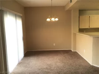 Photo #5: 2277630 Listing 