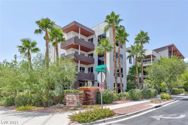 MLS: 2277668 Condo For Sale