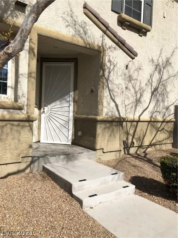 MLS: 2277685 Condo For Sale