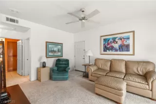 Photo #3: 2277687 Listing