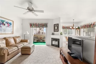 Photo #4: 2277687 Listing