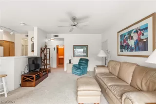 Photo #6: 2277687 Listing