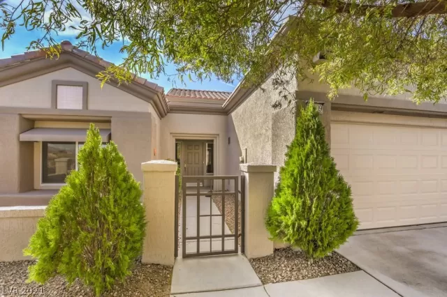 MLS: 2277688 Condo For Sale