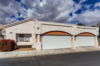 Photo #1: 2277693 Listing 