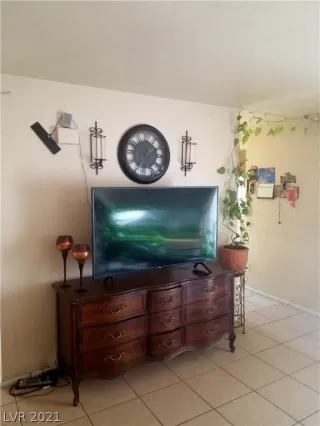 Photo #4: 2277744 Listing 