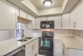 Photo #2: 2277783 Listing 